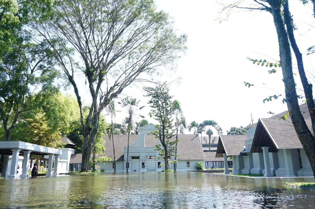 Novotel Bogor Golf Resort Exteriér fotografie